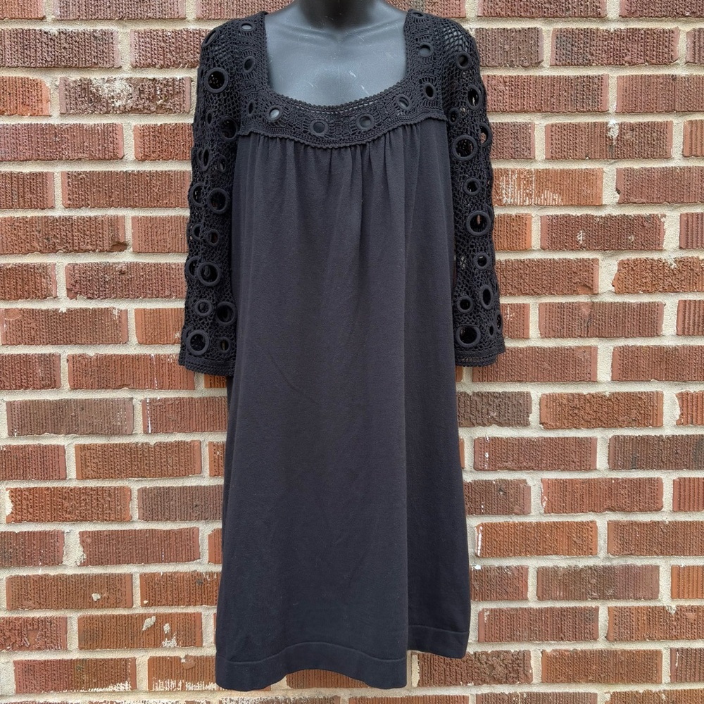 Cynthia Steffe Knit Shift Dress S Black Crochet Eyelet 3/4 Sleeve Knee Length